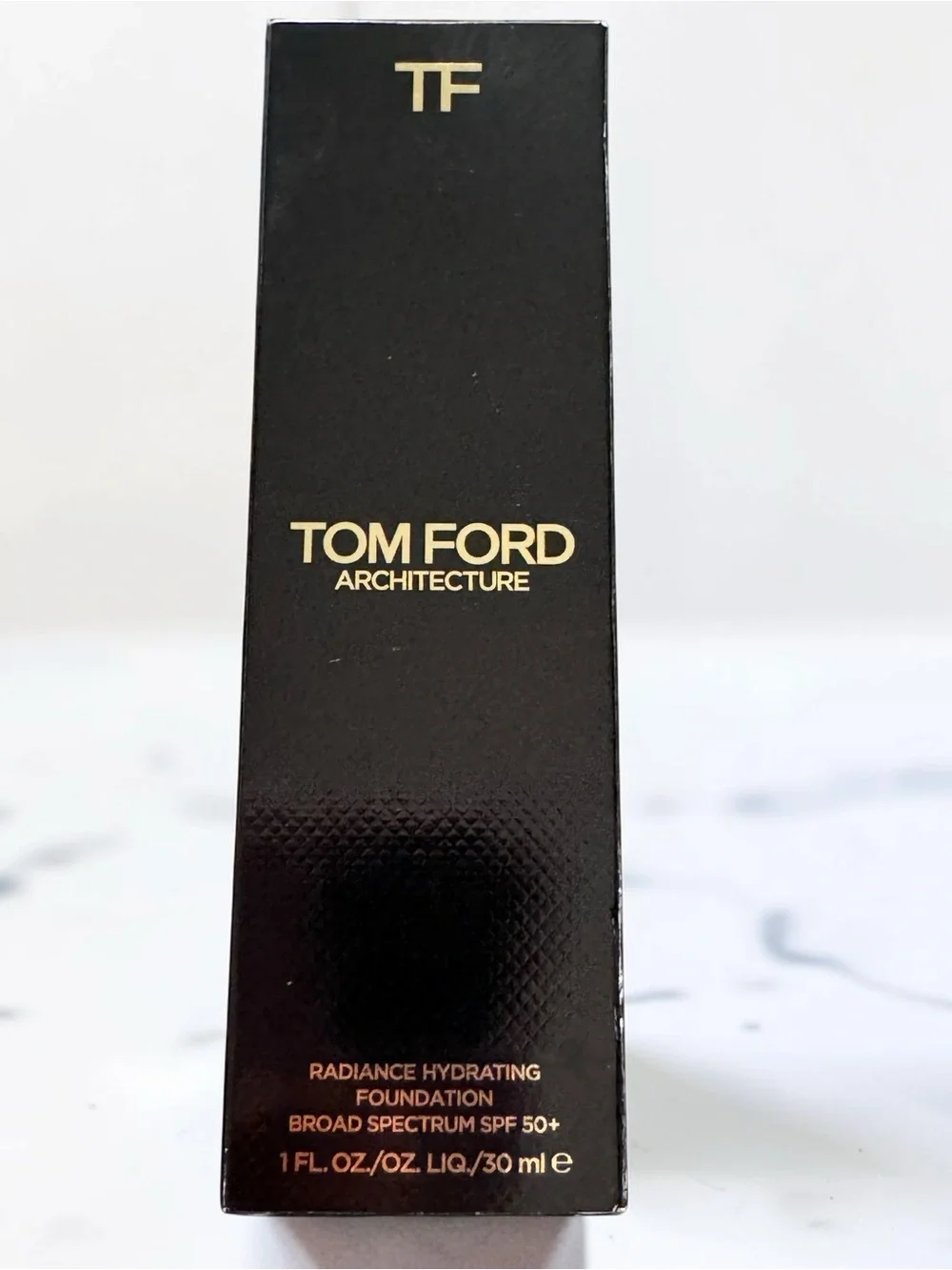 Tom Ford Architecture Radiance Hydrating Foundation in 8.ON Dawn.
